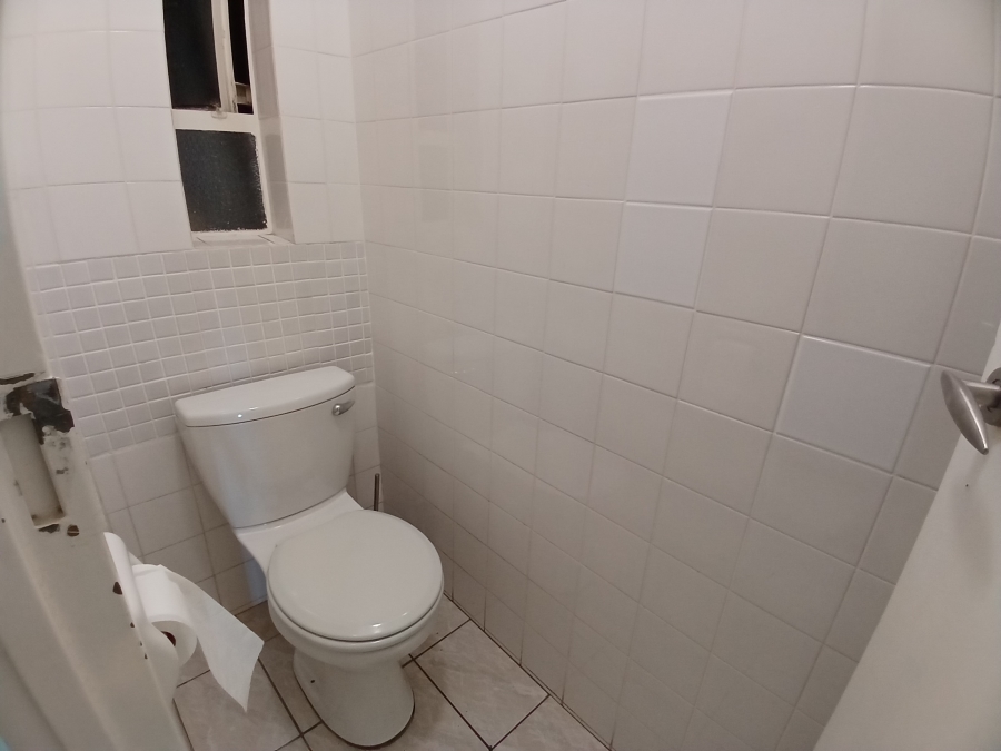 To Let 2 Bedroom Property for Rent in Summerstrand Eastern Cape